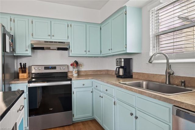 804 Melrose TER, Newport News, VA 23608