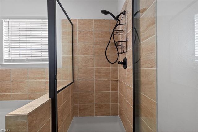 804 Melrose TER, Newport News, VA 23608