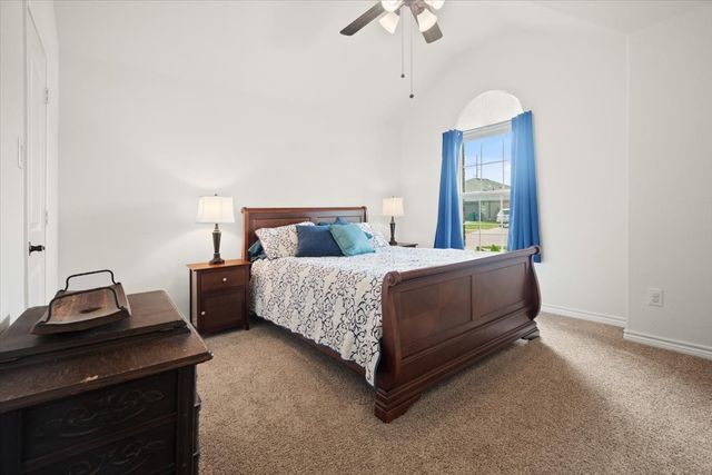 1420 Glade Meadows Drive, Burleson, TX 76058