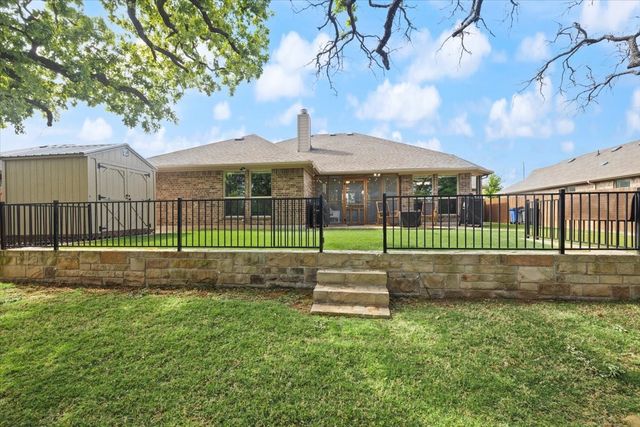 1420 Glade Meadows Drive, Burleson, TX 76058