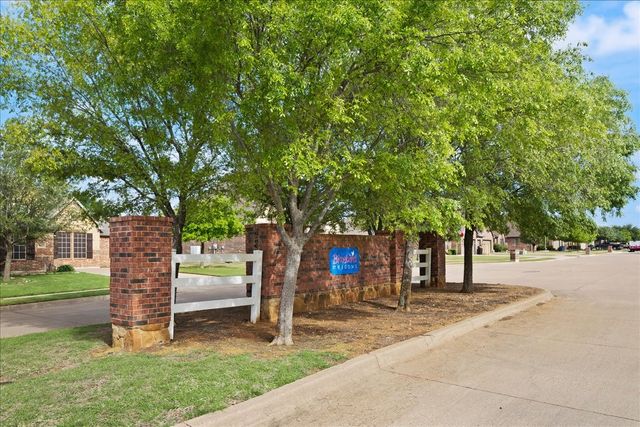 1420 Glade Meadows Drive, Burleson, TX 76058