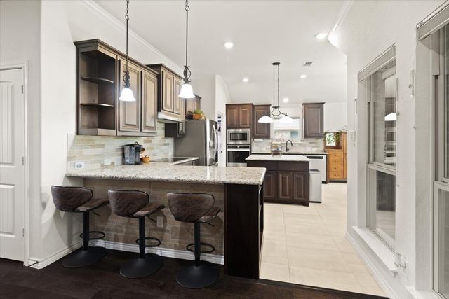 1420 Glade Meadows Drive, Burleson, TX 76058