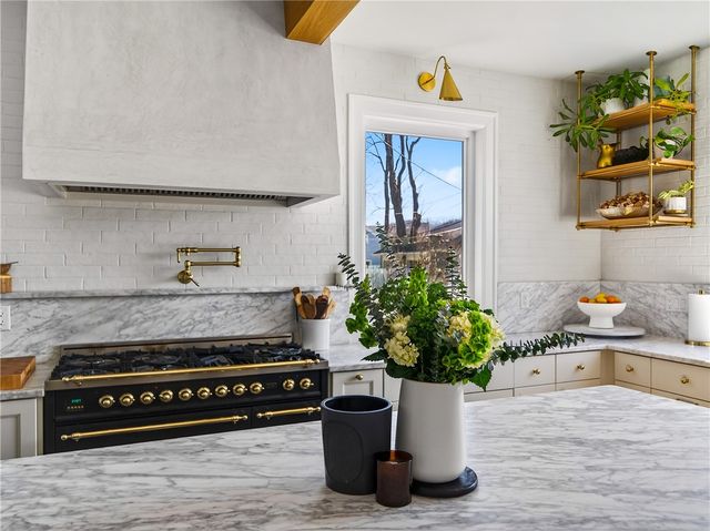 387 Canterbury Road, Rochester, NY 14607