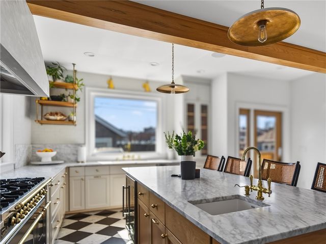 387 Canterbury Road, Rochester, NY 14607