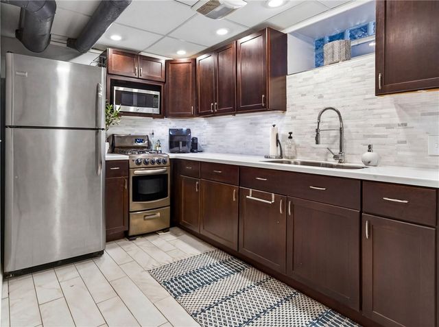 387 Canterbury Road, Rochester, NY 14607