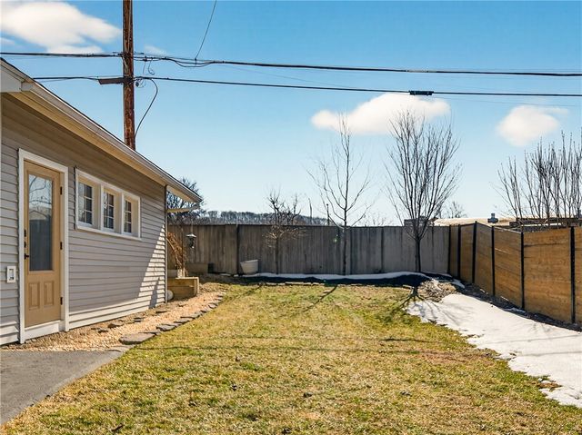 387 Canterbury Road, Rochester, NY 14607