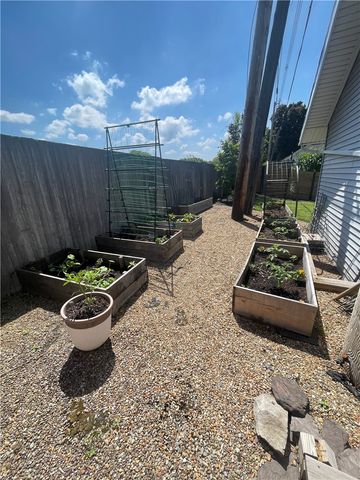 387 Canterbury Road, Rochester, NY 14607