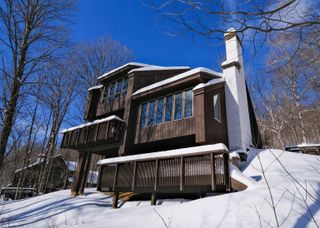 133 Snowy Owl Lane, Plymouth, VT 05056