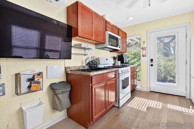 3405 Aveley Place, San Diego, CA 92111
