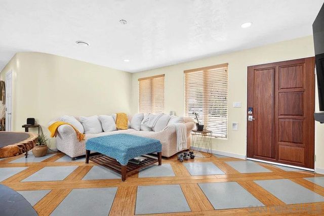 3405 Aveley Place, San Diego, CA 92111