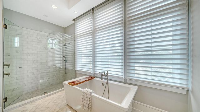 681 OLD COMPASS ROAD, Longboat Key, FL 34228