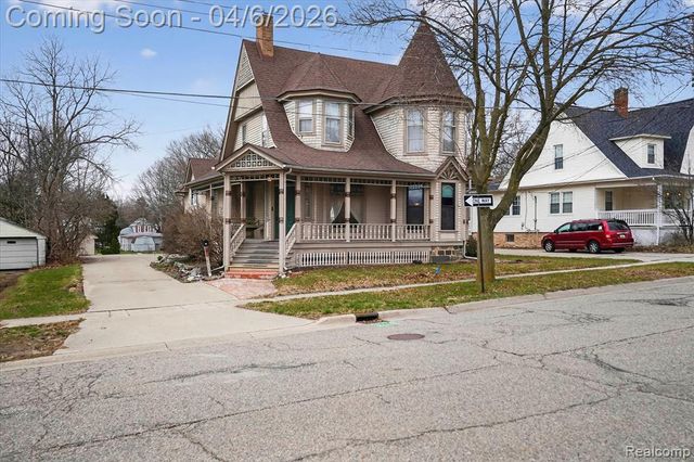 221 N Cherry Street, Flushing, MI 48433