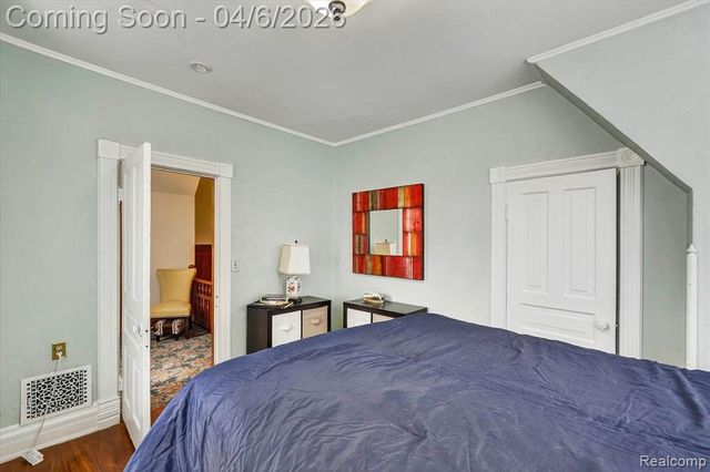 221 N Cherry Street, Flushing, MI 48433