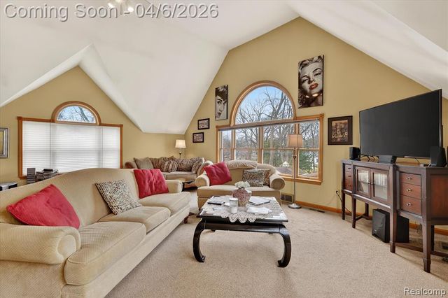 221 N Cherry Street, Flushing, MI 48433