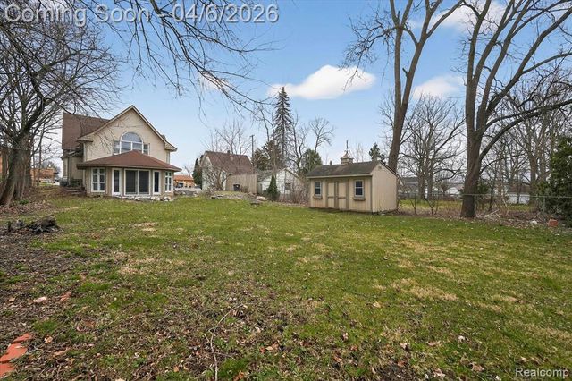 221 N Cherry Street, Flushing, MI 48433