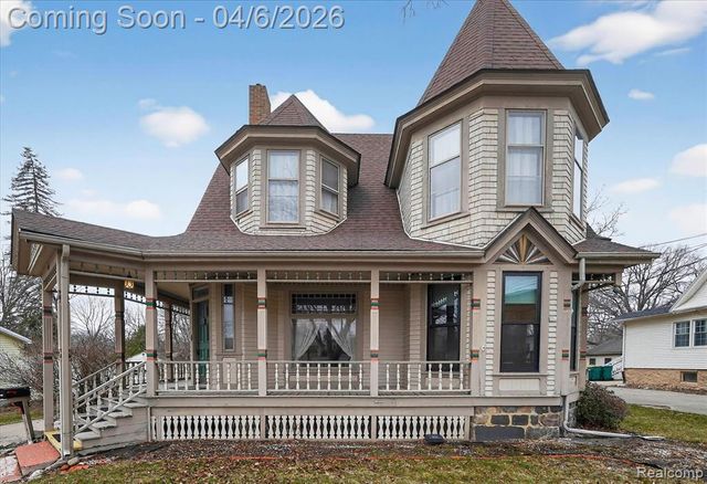 221 N Cherry Street, Flushing, MI 48433