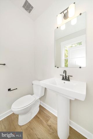 801 CEDAR AVE, North Beach, MD 20714