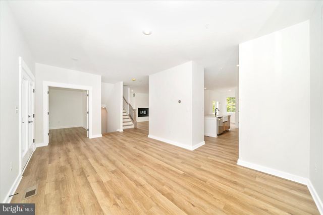 801 CEDAR AVE, North Beach, MD 20714