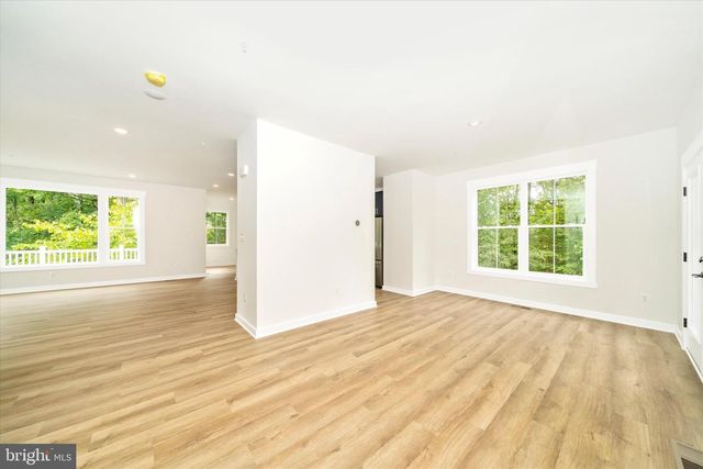 801 CEDAR AVE, North Beach, MD 20714