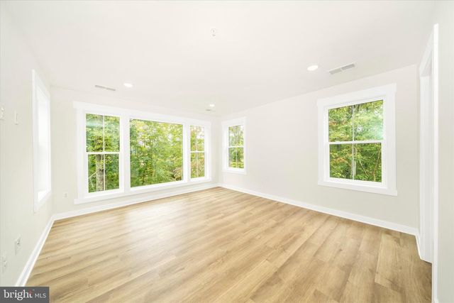 801 CEDAR AVE, North Beach, MD 20714