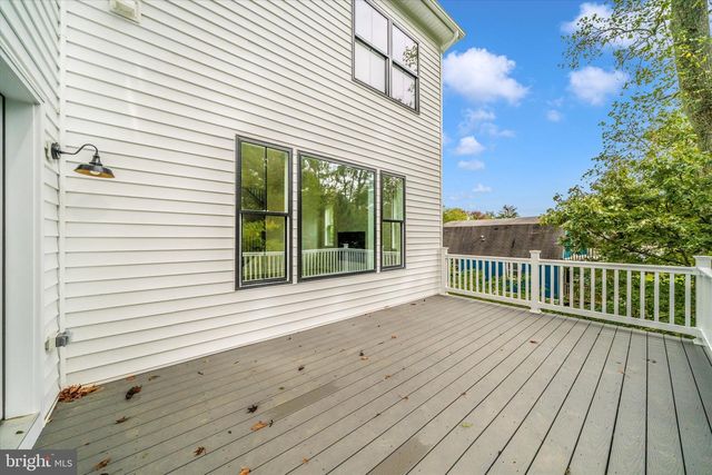 801 CEDAR AVE, North Beach, MD 20714