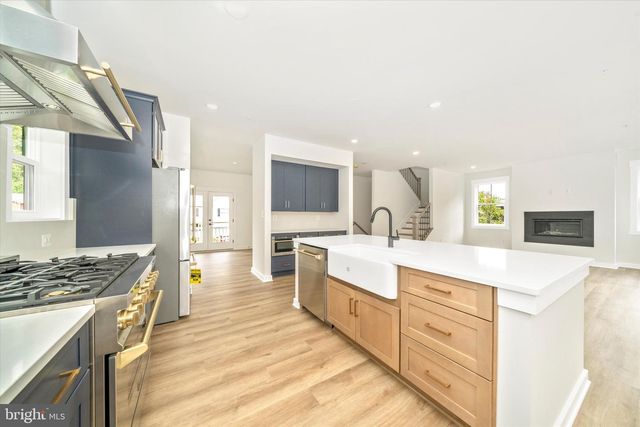 801 CEDAR AVE, North Beach, MD 20714