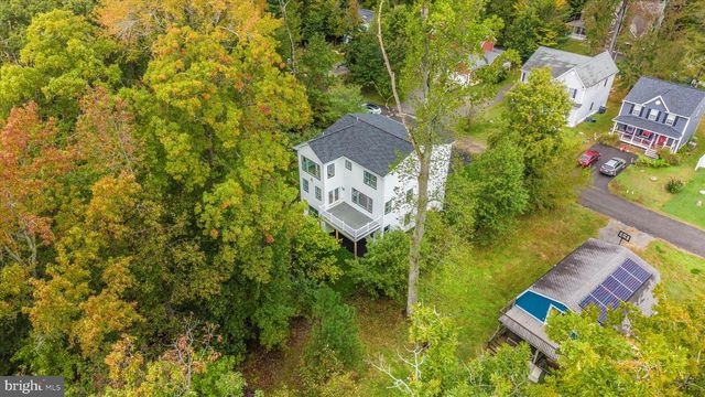 801 CEDAR AVE, North Beach, MD 20714