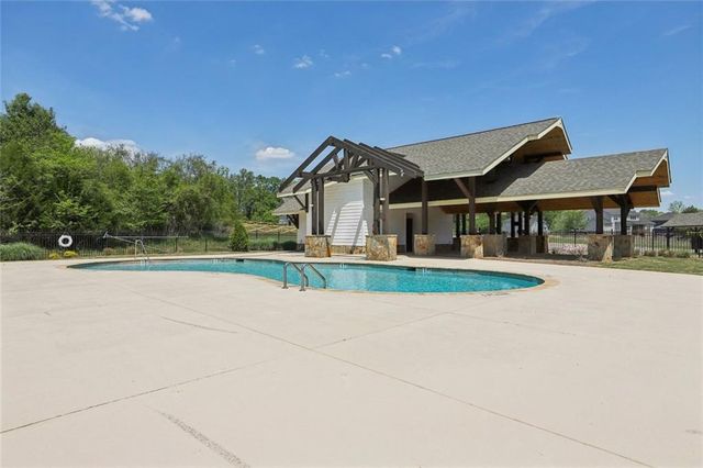 199 Tennessee Walker Way, Hoschton, GA 30548