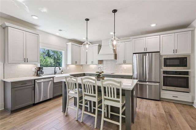 199 Tennessee Walker Way, Hoschton, GA 30548