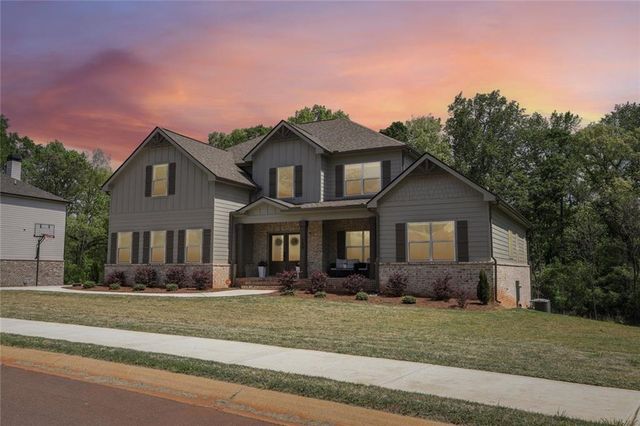 199 Tennessee Walker Way, Hoschton, GA 30548