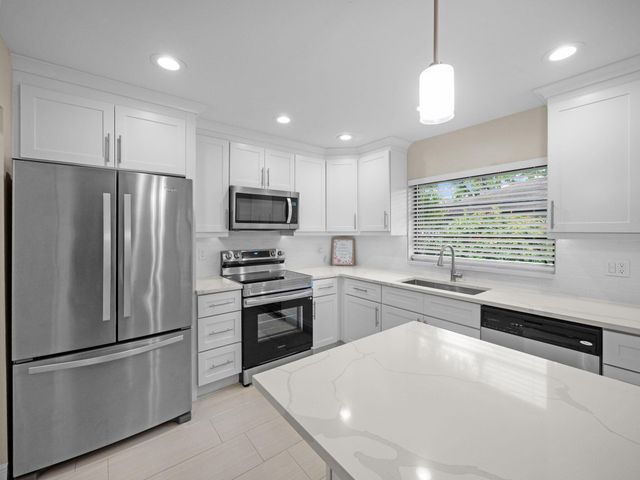 4751 Storkwood Way B, Boynton Beach, FL 33436