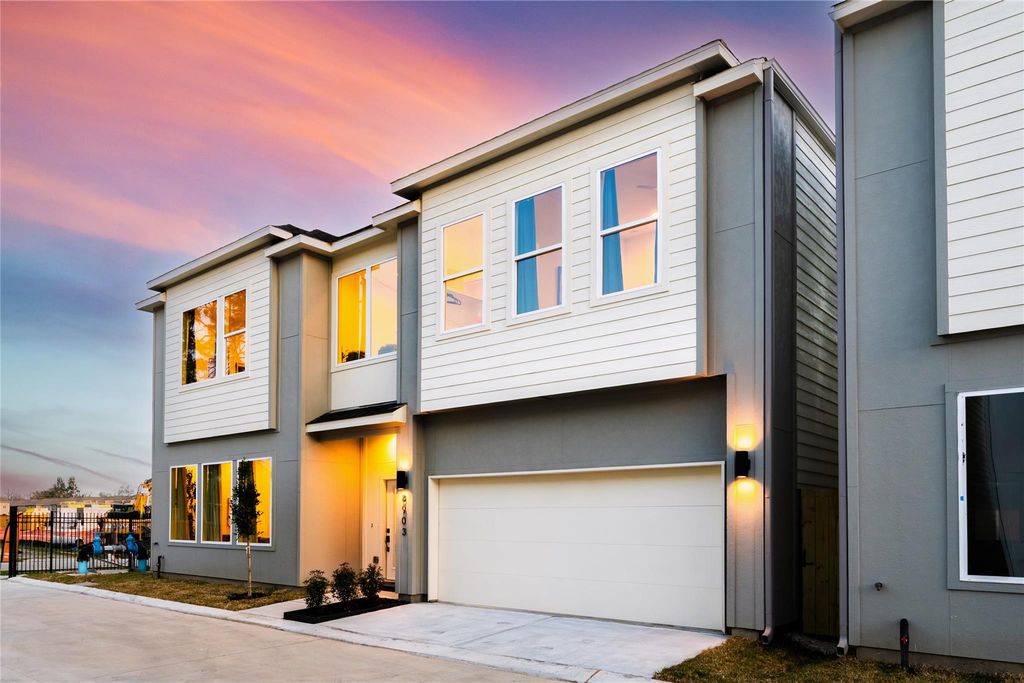 8903 Knoll Branch Drive, Houston, TX 77080