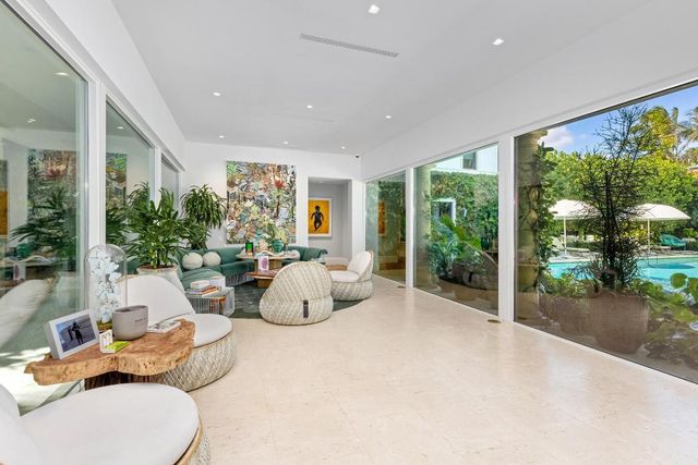 680 S Ocean Boulevard, Palm Beach, FL 33480