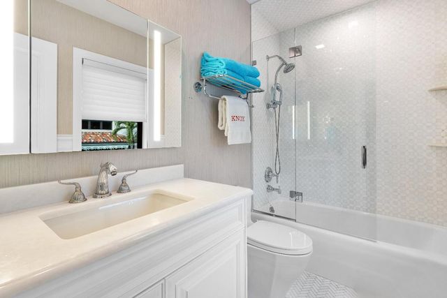 680 S Ocean Boulevard, Palm Beach, FL 33480