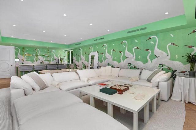 680 S Ocean Boulevard, Palm Beach, FL 33480