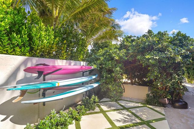 680 S Ocean Boulevard, Palm Beach, FL 33480