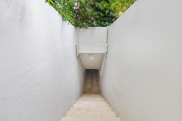 680 S Ocean Boulevard, Palm Beach, FL 33480