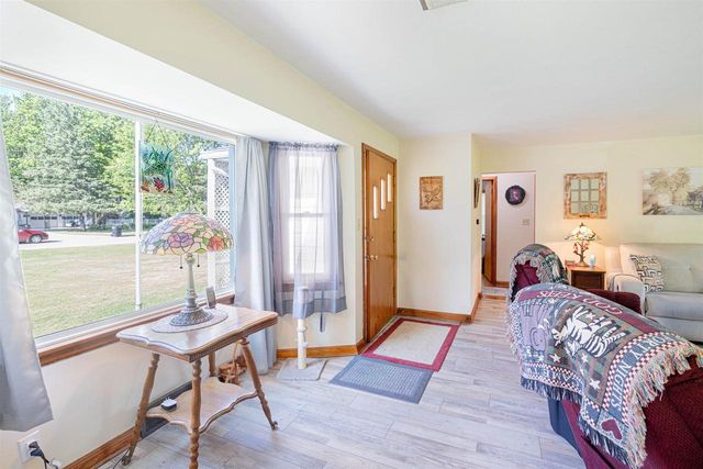 2530 White Oaks Drive, Beloit, WI 53511