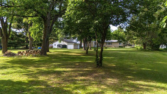 2530 White Oaks Drive, Beloit, WI 53511