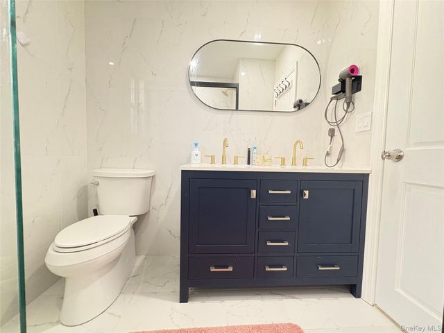 41-75 Morgan Street, Little Neck, NY 11363