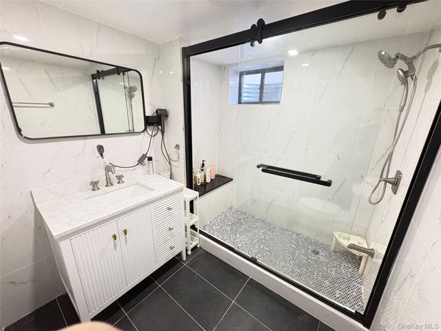 41-75 Morgan Street, Little Neck, NY 11363