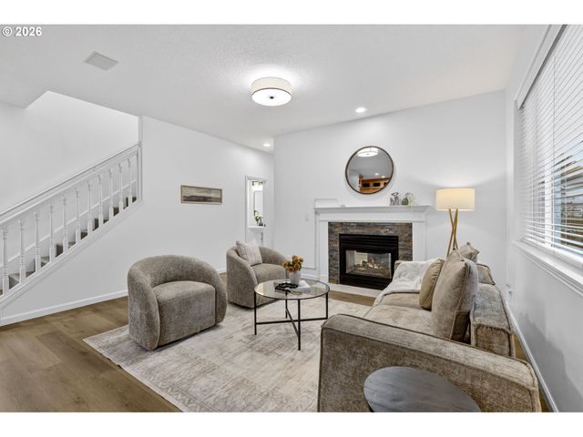 15905 Sw LOON Dr, Beaverton, OR 97007