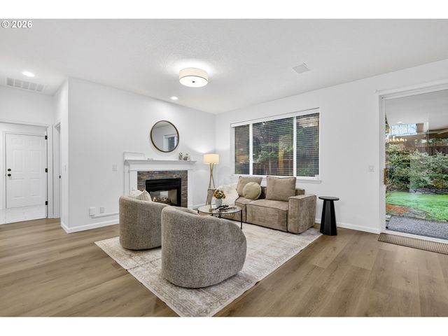 15905 Sw LOON Dr, Beaverton, OR 97007