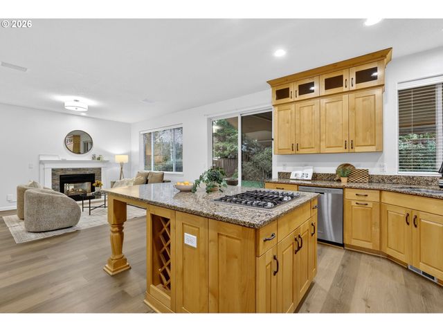 15905 Sw LOON Dr, Beaverton, OR 97007