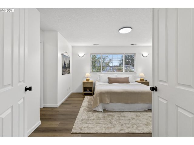 15905 Sw LOON Dr, Beaverton, OR 97007