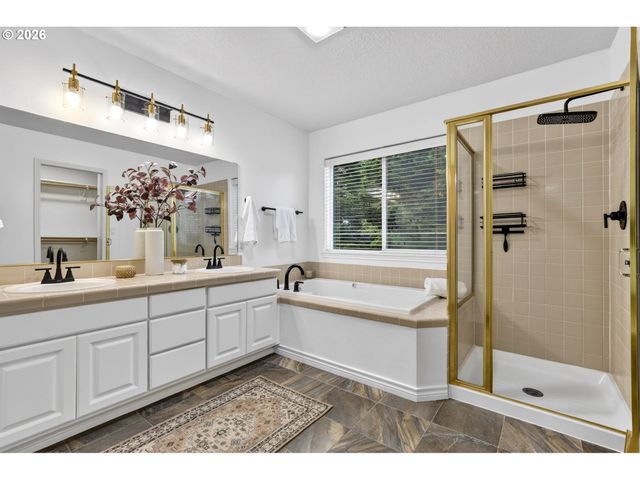 15905 Sw LOON Dr, Beaverton, OR 97007