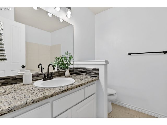 15905 Sw LOON Dr, Beaverton, OR 97007