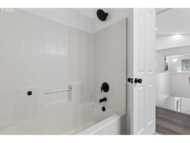 15905 Sw LOON Dr, Beaverton, OR 97007