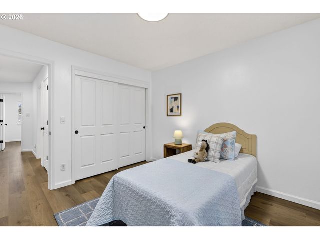 15905 Sw LOON Dr, Beaverton, OR 97007