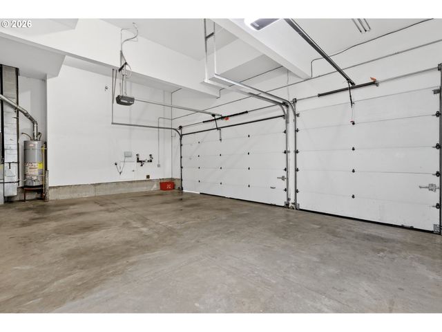 15905 Sw LOON Dr, Beaverton, OR 97007